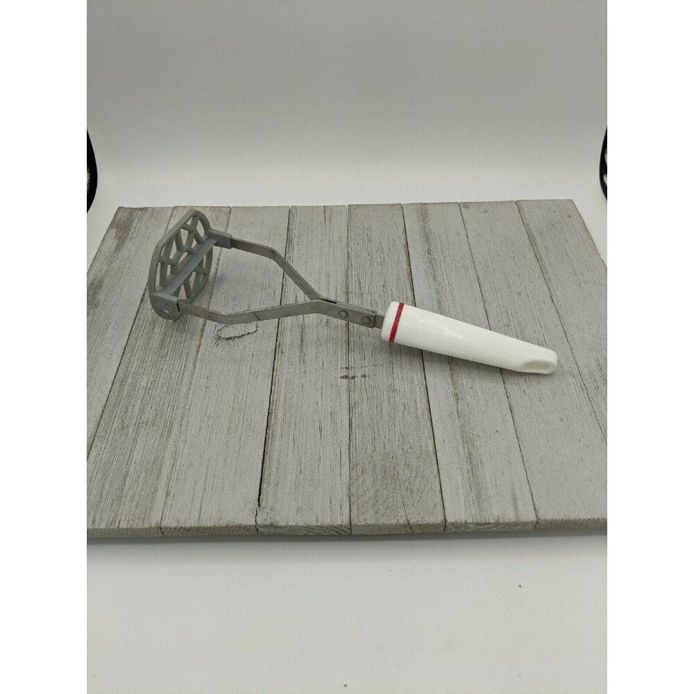 Vintage Nylon Potato Masher Kitchen Utensil White Blue 10" Unbranded